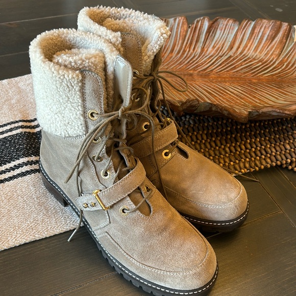 Stuart Weitzman Shearling & Beige Suede Winter Boots with Lug Sole, 10M - Picture 1 of 8